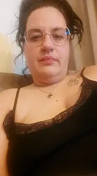 Snapshot of justtess chatting on 03.09.25 justtess online show from 03.09.25