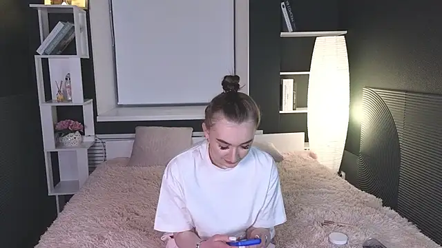 Snapshot of FeliceAldridge chatting on 02.13.25 FeliceAldridge online show from 02.13.25