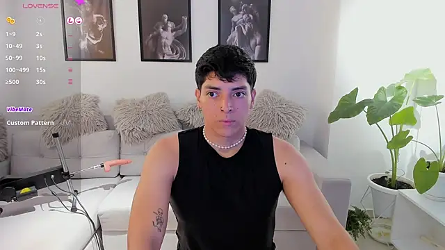 Snapshot of _JacobMiller__ chatting on 02.10.25 JacobMiller online show from 02.10.25