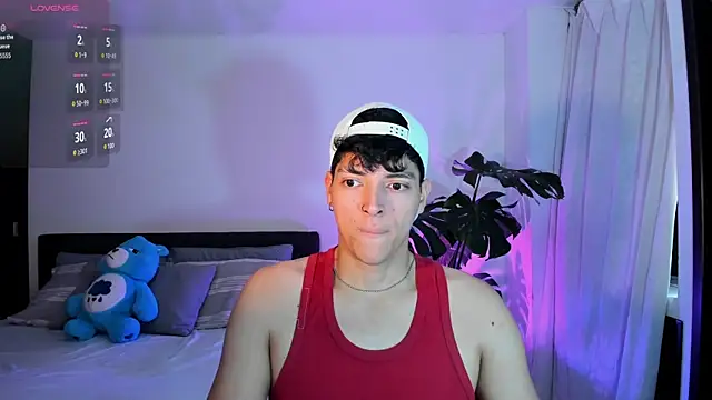 Snapshot of _JacobMiller__ chatting on 09.23.25 JacobMiller online show from 09.23.25