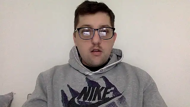 Snapshot of Milflover96 chatting on 02.20.25 Milflover96 online show from 02.20.25