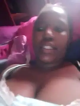 Snapshot of Coco_Nile chatting on 03.16.25 Coco Nile online show from 03.16.25
