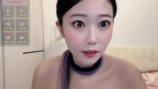 Snapshot of yunyun121 chatting on 09.25.25 yunyun121 online show from 09.25.25