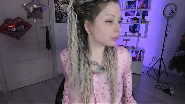 HoneySallyMoore online show from 11.09.25