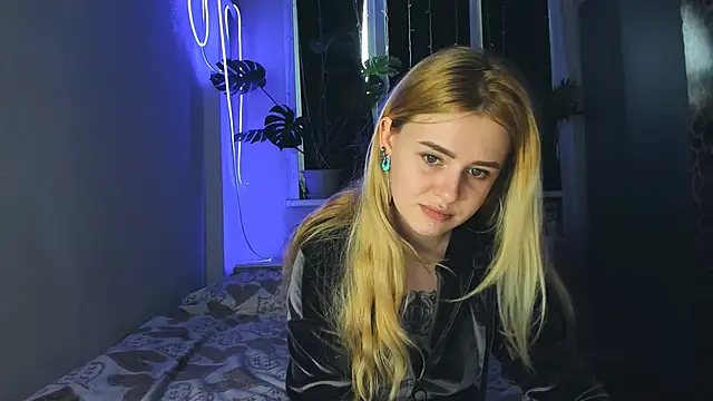 Snapshot of Alexa_Pirs chatting on 02.10.25 Alexa Pirs online show from 02.10.25