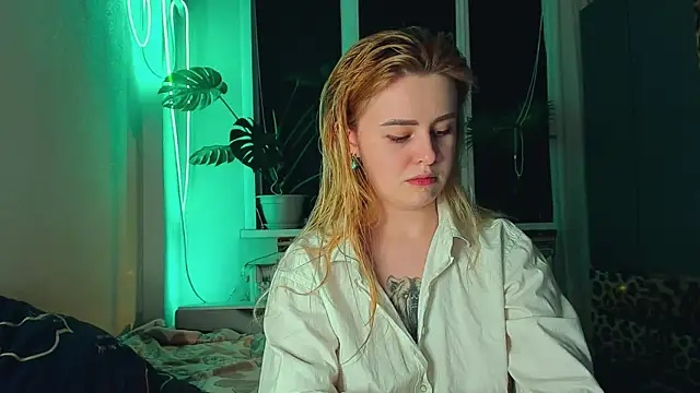 Snapshot of Alexa_Pirs chatting on 03.04.25 Alexa Pirs online show from 03.04.25