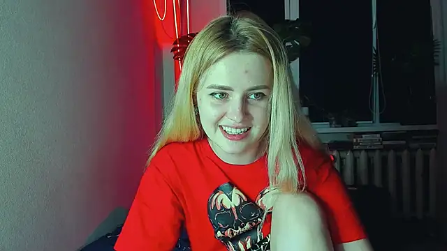 Snapshot of Alexa_Pirs chatting on 03.08.25 Alexa Pirs online show from 03.08.25