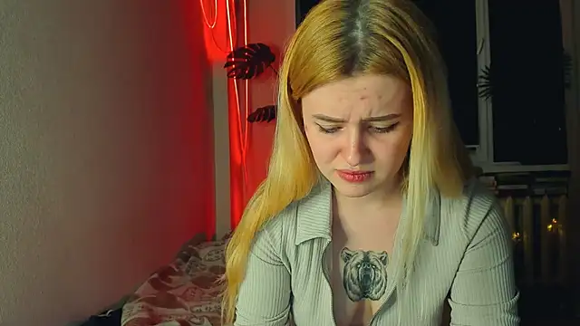 Snapshot of Alexa_Pirs chatting on 03.08.25 Alexa Pirs online show from 03.08.25