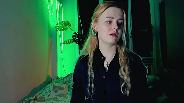 Snapshot of Alexa_Pirs chatting on 03.14.25 Alexa Pirs online show from 03.14.25