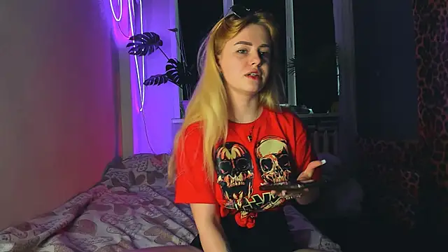 Snapshot of Alexa_Pirs chatting on 03.22.25 Alexa Pirs online show from 03.22.25