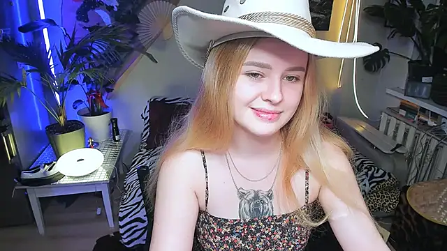 Snapshot of Alexa_Pirs chatting on 12.02.25 Alexa Pirs online show from 12.02.25