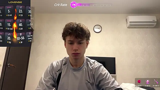 Snapshot of aronrodrigos chatting on 02.22.25 aronrodrigos online show from 02.22.25