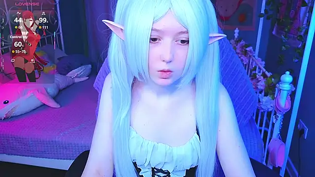 Snapshot of MizukiNoYoru chatting on 10.08.25 MizukiNoYoru online show from 10.08.25