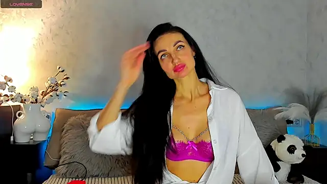 Tina Mart online show from 11.13.25