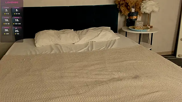 Lina Kiss Me online show from 11.14.25