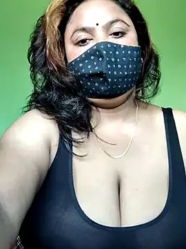 Snapshot of rani130 chatting on 11.08.25 rani130 online show from 11.08.25