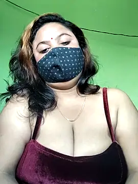 Snapshot of rani130 chatting on 11.11.25 rani130 online show from 11.11.25