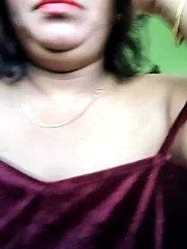 Snapshot of rani130 chatting on 11.21.25 rani130 online show from 11.21.25