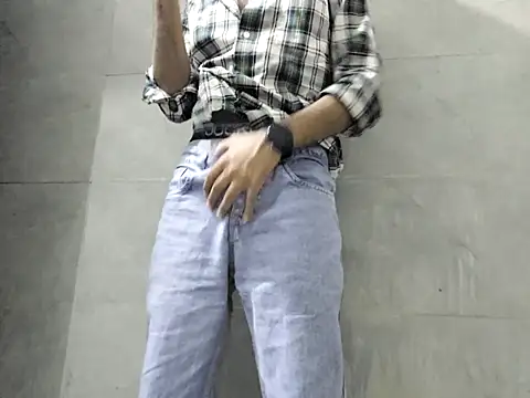 Lustyluckyy online show from 10.31.25