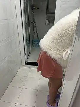 Snapshot of jinj-a chatting on 02.14.25 jinj-a online show from 02.14.25