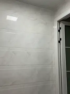 Snapshot of jinj-a chatting on 02.22.25 jinj-a online show from 02.22.25