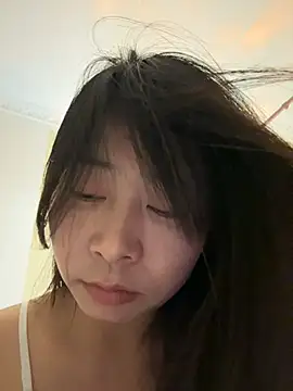 Snapshot of jinj-a chatting on 03.09.25 jinj-a online show from 03.09.25