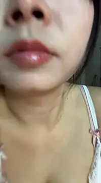 Snapshot of jinj-a chatting on 03.10.25 jinj-a online show from 03.10.25