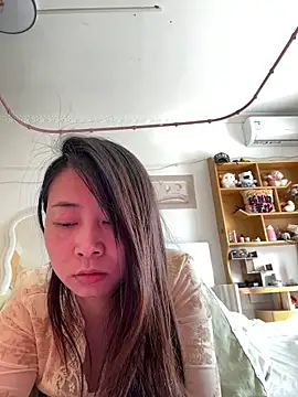 Snapshot of jinj-a chatting on 03.20.25 jinj-a online show from 03.20.25