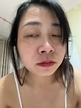 Snapshot of jinj-a chatting on 03.20.25 jinj-a online show from 03.20.25