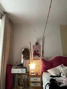 Snapshot of jinj-a chatting on 03.22.25 jinj-a online show from 03.22.25