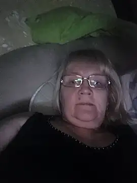 Violet5364 online show from 11.28.25