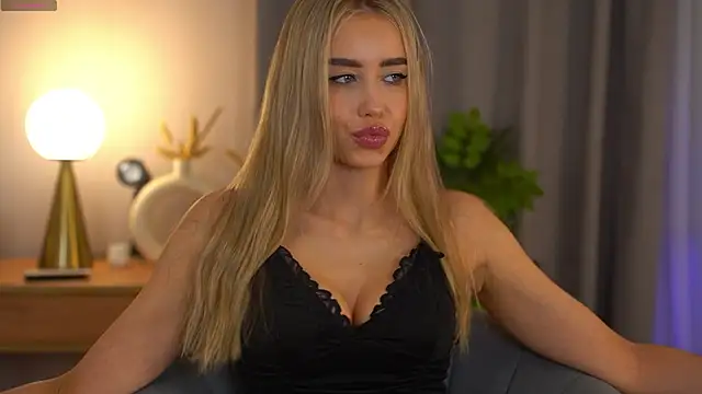  Spring Day  online show from 03.25.26