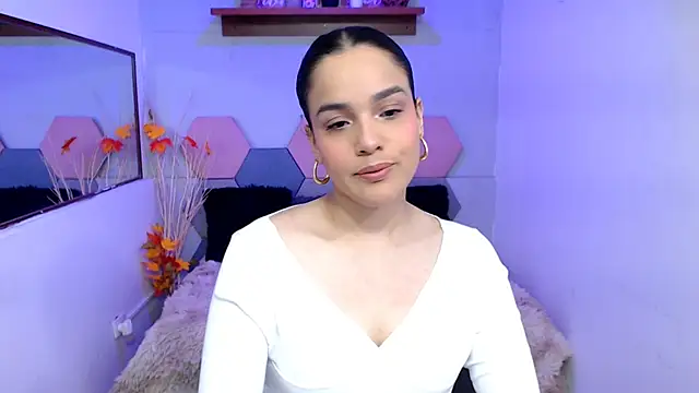 Lana Pearce online show from 02.17.25