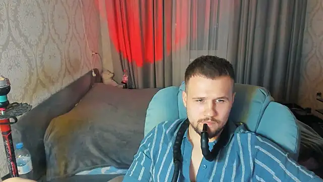 Snapshot of Vladik_b chatting on 05.14.26 Vladik b online show from 05.14.26