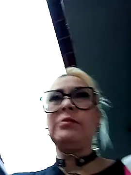 CandieGilson   online show from 04.03.26