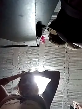 CandieGilson   online show from 04.21.26