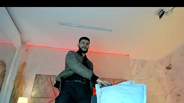 Snapshot of DickGriffith_ chatting on 01.18.26 DickGriffith online show from 01.18.26