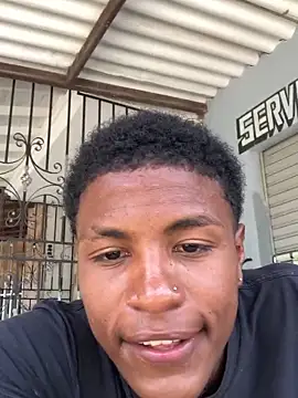 Snapshot of Bichorro chatting on 09.18.25 Bichorro online show from 09.18.25