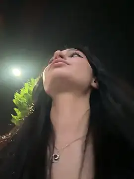 lunalovelee online show from 09.08.25