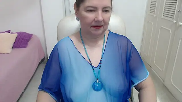 Snapshot of leonela_69 chatting on 07.06.26 leonela 69 online show from 07.06.26
