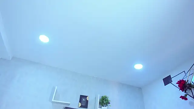 Snapshot of EmiliaRose_ chatting on 09.13.25 EmiliaRose online show from 09.13.25