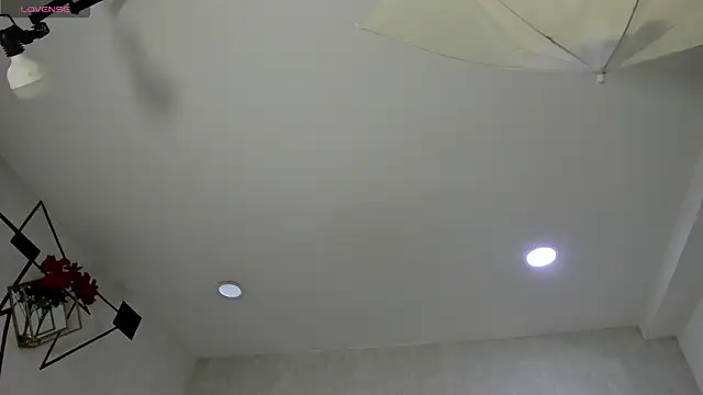 Snapshot of EmiliaRose_ chatting on 09.25.25 EmiliaRose online show from 09.25.25