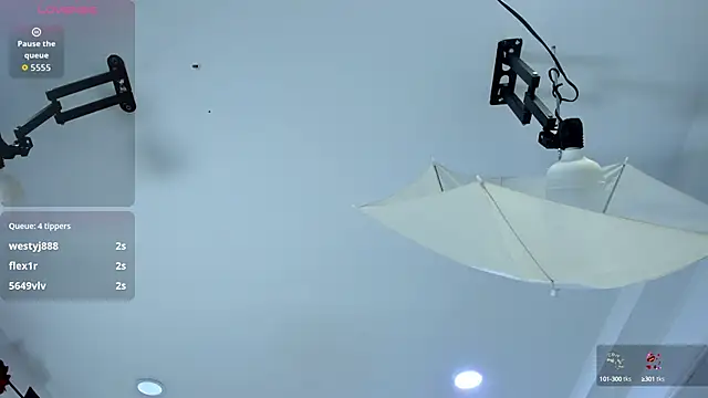 Snapshot of EmiliaRose_ chatting on 09.26.25 EmiliaRose online show from 09.26.25