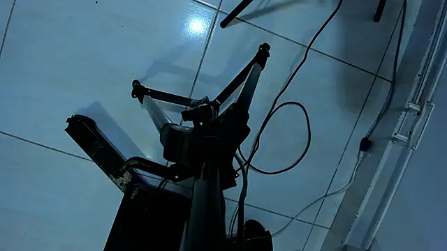 Snapshot of EmiliaRose_ chatting on 10.05.25 EmiliaRose online show from 10.05.25