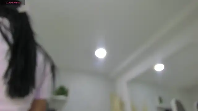 EmiliaRose  online show from 04.14.26