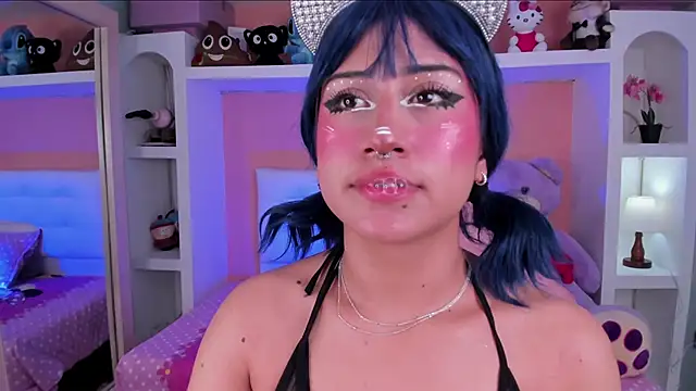 miss   megan online show from 11.11.25