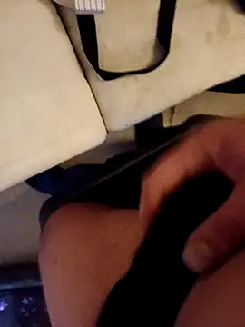 Snapshot of flo000031 chatting on 11.24.25 flo000031 online show from 11.24.25