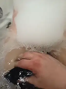 Snapshot of flo000031 chatting on 02.23.26 flo000031 online show from 02.23.26