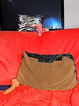 Snapshot of Tiff_Doll chatting on 03.12.25 Tiff Doll online show from 03.12.25