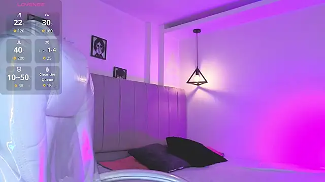 Miller Vanessa  online show from 10.08.25